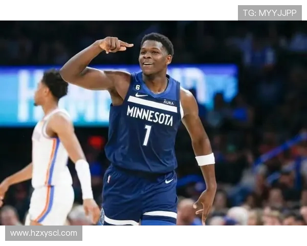 《安东尼·爱德华兹：从青春励志到影视传奇的成长之路》