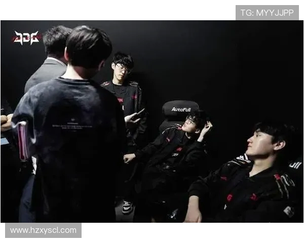 赛后分析:FPX与JDG的耐力对决与战术博弈深度解读 赛后分析:FPX与JDG的耐力对决与战术博弈深度解读