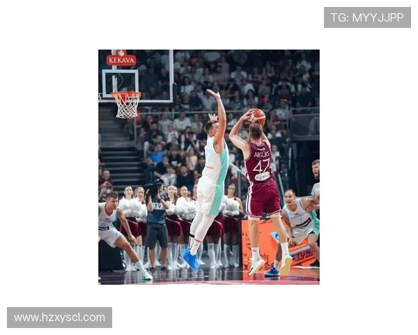 今天热火与湖人激战正酣NBA赛场精彩对决引发球迷热议 今天热火与湖人激战正酣NBA赛场精彩对决引发球迷热议